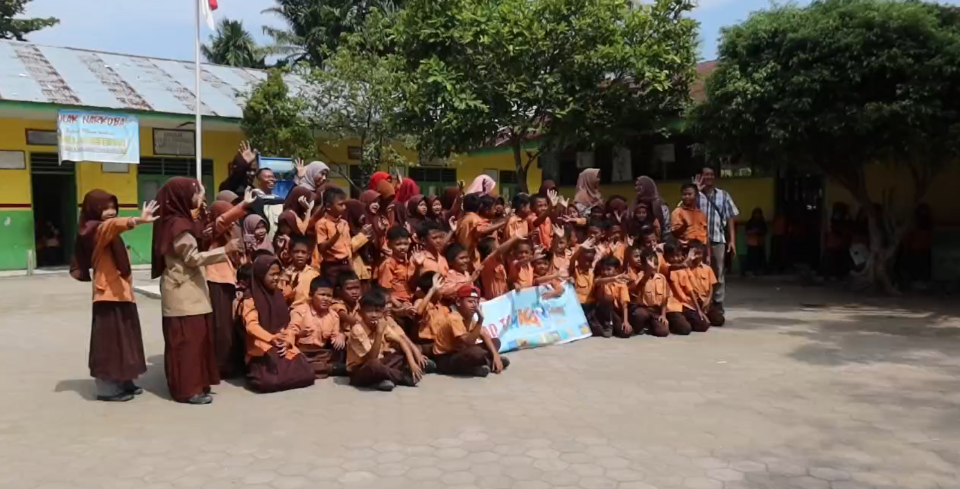 Sambut HKAN 2025, Resor SMKGLTL III Gelar Aksi Bersih-bersih Sekolah